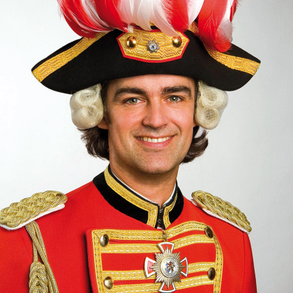 Franco Sernagiotto (R)